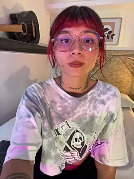 Emma duff online show from March 31, 2026, 7:47 pm