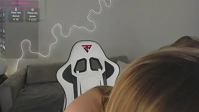 bella xx   online show from March 13, 2026, 4:41 am