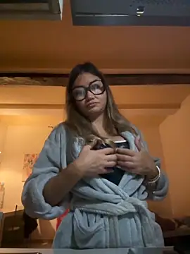 gabriellacali online show from October 22, 2025, 10:48 am