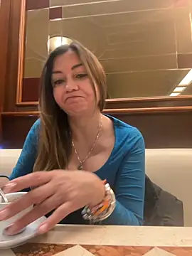 gabriellacali online show from November 27, 2025, 8:00 pm