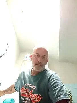 Ptitcouic online show from October 19, 2025, 8:26 am