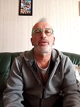 Ptitcouic online show from October 22, 2025, 11:54 am