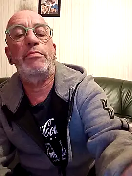 Ptitcouic online show from October 24, 2025, 7:21 pm