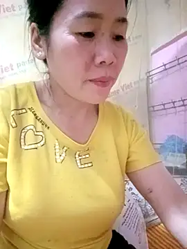 tabby-cat11 online show from October 16, 2025, 1:45 pm