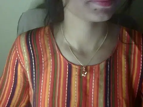 Snapshot of Shezi_N chatting on May 26, 2026, 3:30 pm Shezi N online show from May 26, 2026, 3:30 pm