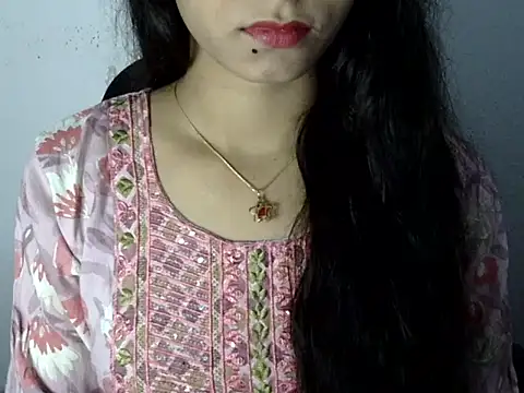 Snapshot of Shezi_N chatting on August 2, 2026, 3:54 pm Shezi N online show from August 2, 2026, 3:54 pm