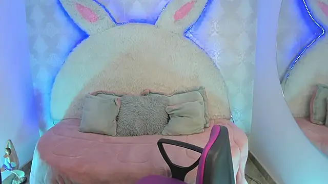 Snapshot of valentina_clk chatting on February 15, 2026, 7:21 pm valentina clk online show from February 15, 2026, 7:21 pm