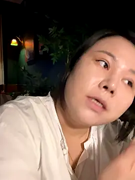 Alice9988 online show from October 19, 2025, 9:54 am