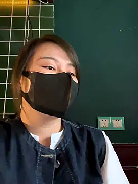 Alice9988 online show from October 28, 2025, 8:29 am