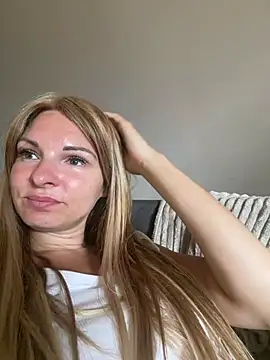 Snapshot of kinkysarahx chatting on July 28, 2026, 8:54 am kinkysarahx online show from July 28, 2026, 8:54 am