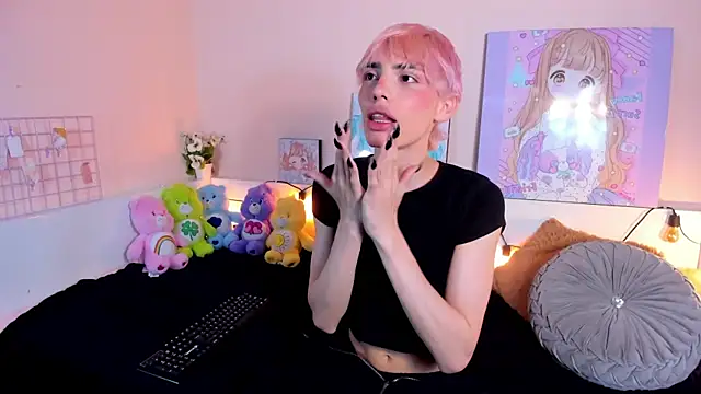 Snapshot of Strawberry_Kitty_ chatting on October 20, 2025, 4:02 am Strawberry Kitty online show from October 20, 2025, 4:02 am