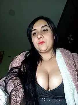 Kymberlaury online show from October 28, 2025, 3:32 am