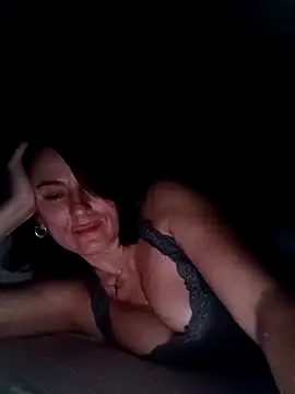 Luna 7777 online show from April 8, 2026, 9:59 pm