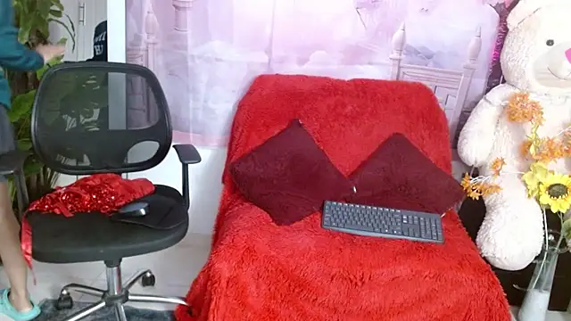 sharon ivanna12 online show from October 27, 2025, 7:18 pm