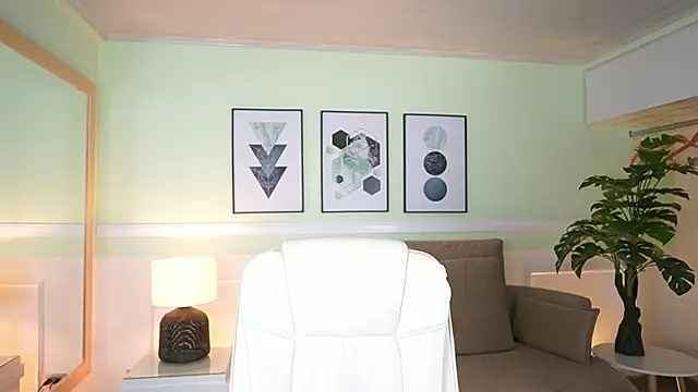 EmilyTurneer online show from February 12, 2026, 7:09 pm