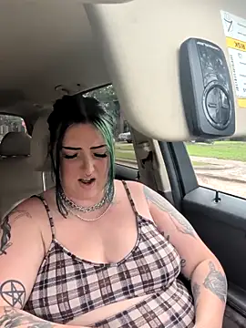 ImKatMeow online show from April 15, 2026, 4:14 pm