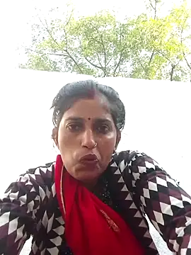 Pooja shre online show from November 14, 2025, 3:05 am