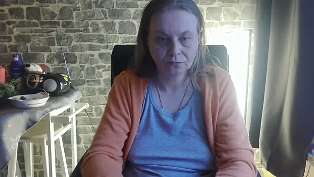 Diamond Bite online show from November 30, 2025, 2:21 pm