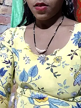 Snapshot of Itz_Aisha__ chatting on March 13, 2026, 8:43 am Itz Aisha online show from March 13, 2026, 8:43 am