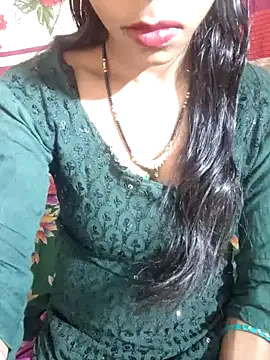 Snapshot of Itz_Aisha__ chatting on March 17, 2026, 5:44 am Itz Aisha online show from March 17, 2026, 5:44 am