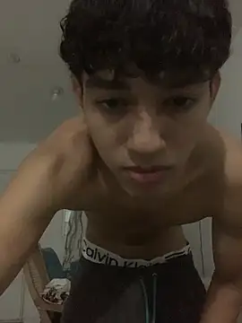 Snapshot of Alex_king17 chatting on April 8, 2026, 8:58 am Alex king17 online show from April 8, 2026, 8:58 am