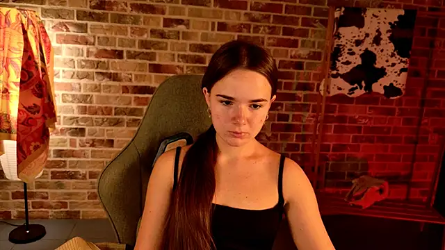 May Bloom online show from October 24, 2025, 5:15 am