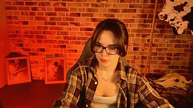 May Bloom online show from February 26, 2026, 2:49 pm