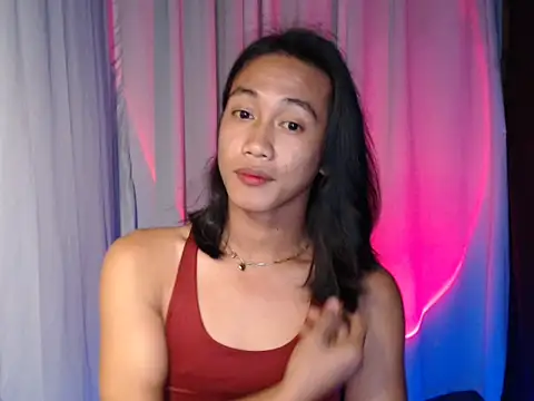 taylaxuxu online show from April 14, 2026, 5:52 pm