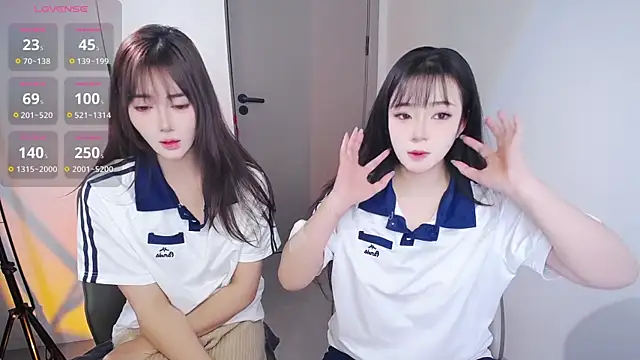 Kinadolly online show from November 21, 2025, 10:03 am