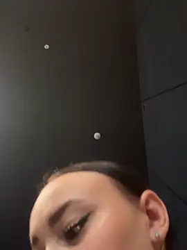 KiraSunshine online show from October 21, 2025, 3:29 am