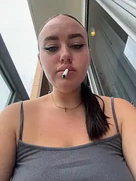 KiraSunshine online show from March 20, 2026, 4:06 am