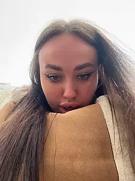 KiraSunshine online show from March 28, 2026, 3:17 am