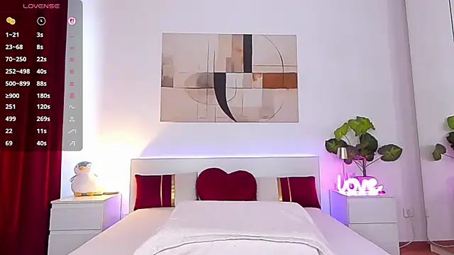 nadeen na online show from March 29, 2026, 1:33 pm