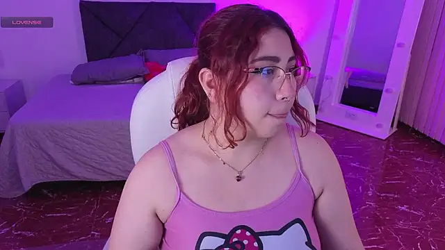 littlee red online show from February 24, 2026, 7:34 pm