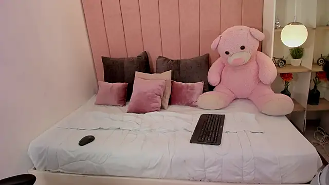 dulce morbida online show from November 19, 2025, 10:10 pm