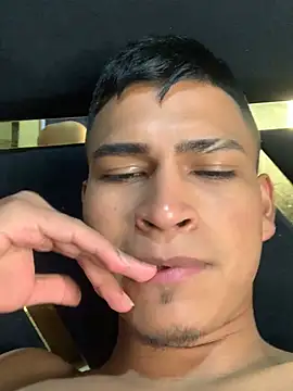 Emiliano Reyes online show from July 8, 2026, 4:50 am