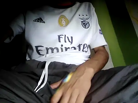 Snapshot of Pedropuente200 chatting on November 1, 2025, 8:05 am Pedropuente200 online show from November 1, 2025, 8:05 am