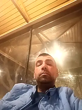 Bugattiveyron1 online show from December 5, 2025, 9:00 pm