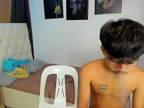 hardcocktwink online show from November 2, 2025, 5:04 pm