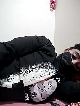 Hot Angle online show from November 26, 2025, 4:19 pm