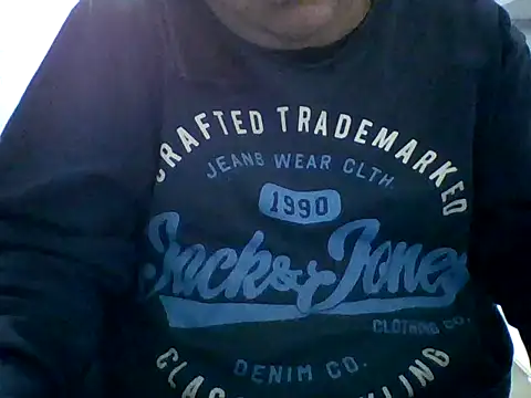 stefistefi8097 online show from November 10, 2025, 7:24 pm