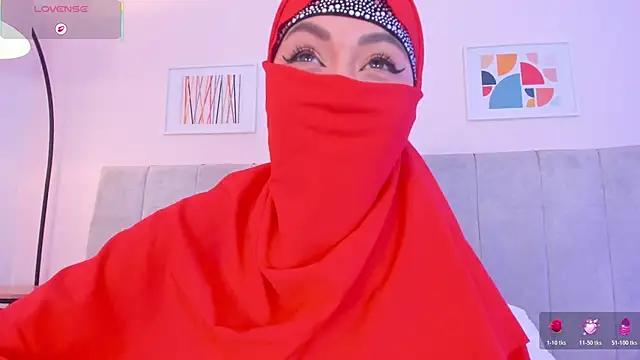 Snapshot of fatiima_ chatting on April 20, 2026, 7:04 pm fatiima online show from April 20, 2026, 7:04 pm