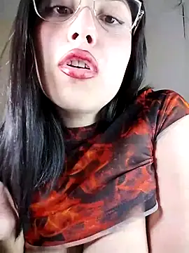 Chinitaaa28 online show from October 30, 2025, 7:32 am