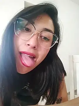 Chinitaaa28 online show from November 2, 2025, 8:22 pm