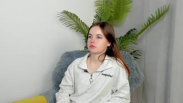 Snapshot of NormanEnsing chatting on October 21, 2025, 5:19 am NormanEnsing online show from October 21, 2025, 5:19 am