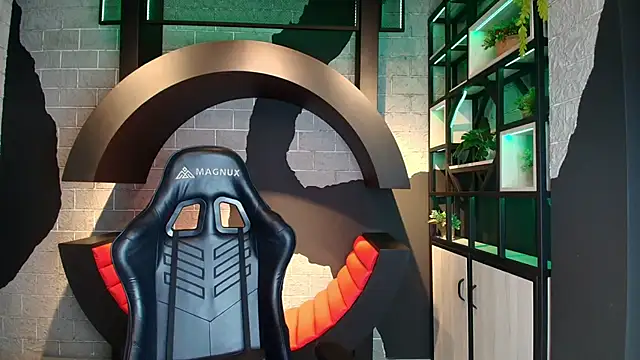 ArohomLester online show from October 30, 2025, 11:11 am