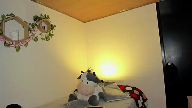 Snapshot of miku_st chatting on January 8, 2026, 2:36 am miku st online show from January 8, 2026, 2:36 am