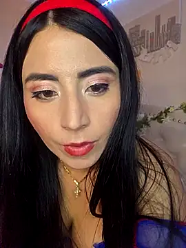 sofialinda01 online show from October 24, 2025, 3:58 am