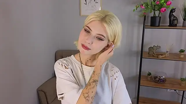 Snapshot of Jasmi_Yets chatting on October 30, 2025, 10:06 am Jasmi Yets online show from October 30, 2025, 10:06 am