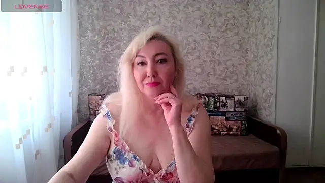 LadyKriss online show from April 2, 2026, 6:00 am